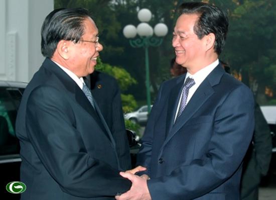 Thủ tướng Nguyễn Tấn Dũng hội kiến Tổng Bí thư, Chủ tịch nước Lào 